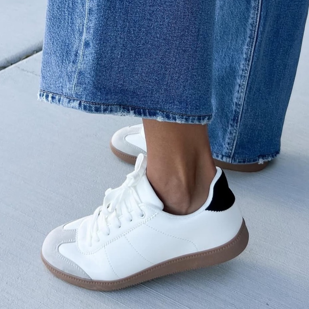 💕JustFab White and Black Sneakers with Tan Sole💕